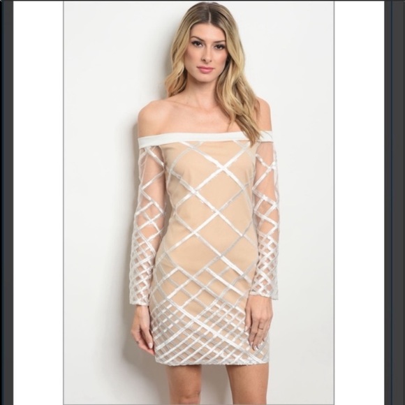 LUXXEL White/Nude Dress - Picture 4 of 5